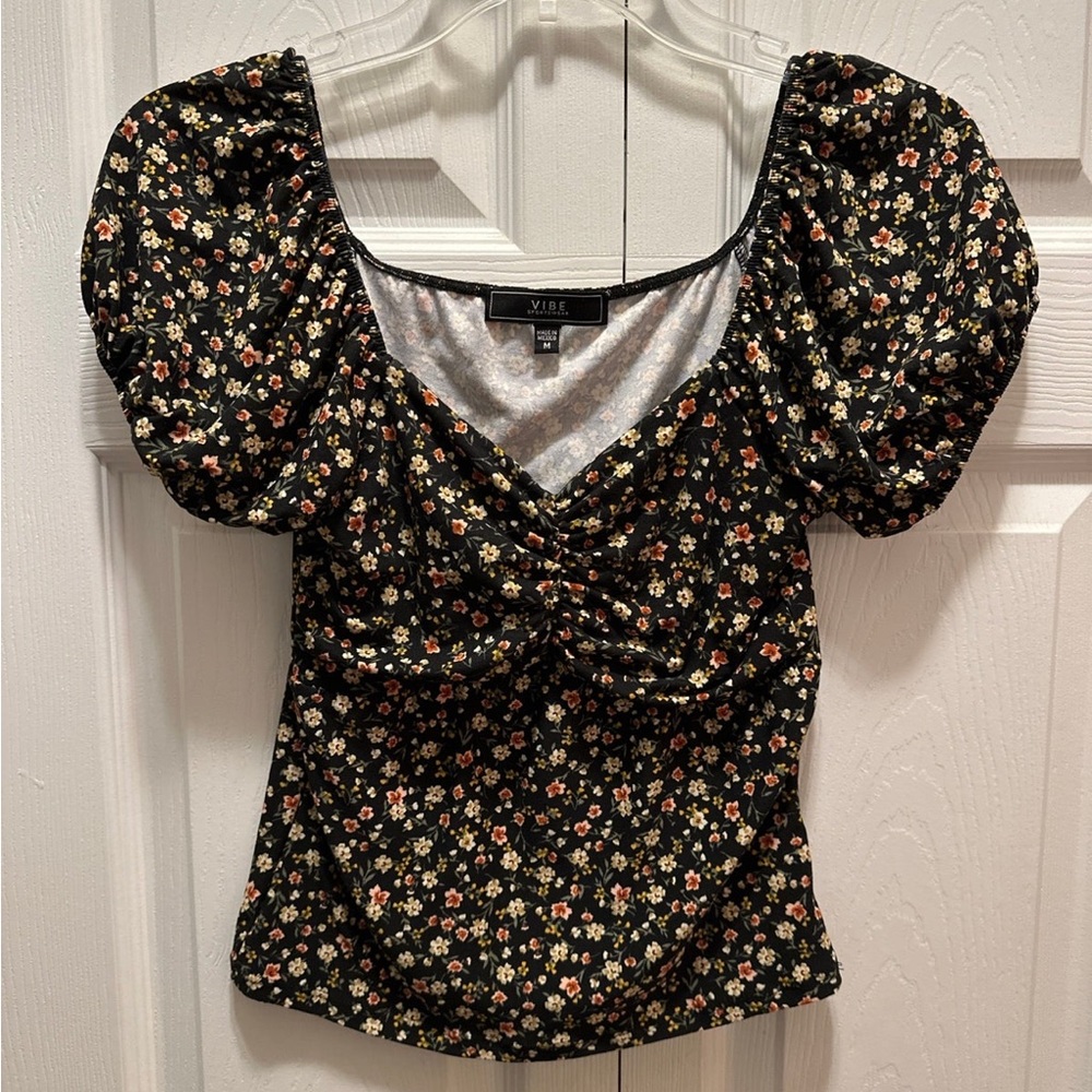 Women’s size medium floral top